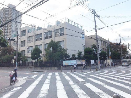 大阪市立成育小学校の画像