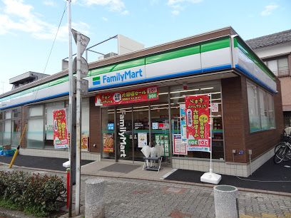 ファミリーマート 大田中央四丁目店の画像