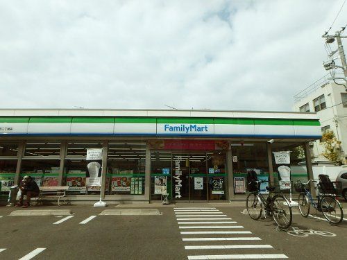 ファミリーマート 板橋東新町二丁目店の画像