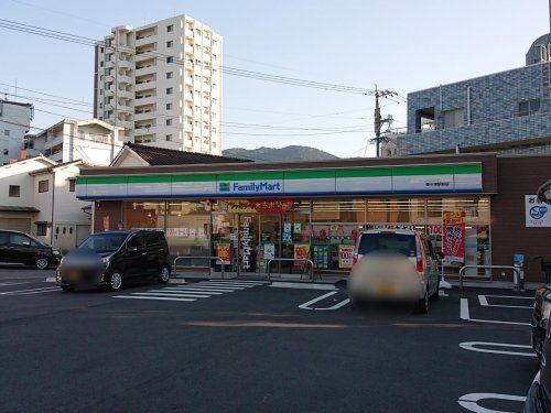 ファミリーマート 喜々津駅前店の画像