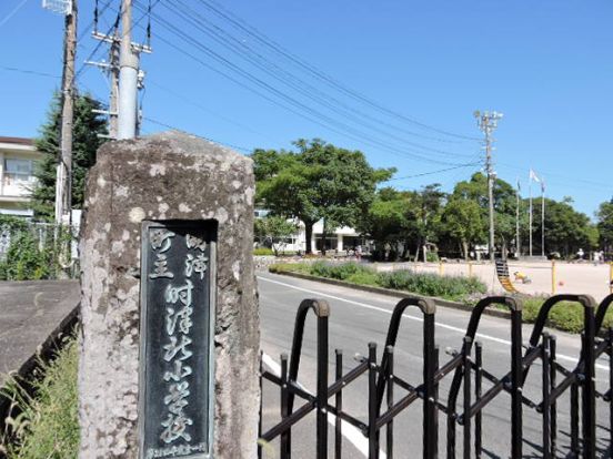 時津町立鳴鼓小学校の画像