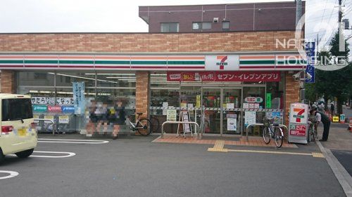 セブンイレブン小作駅西口店の画像