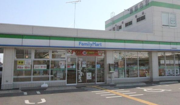 ファミリーマート 川越田町店の画像