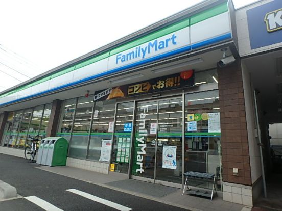 ファミリーマート 板橋前野町三丁目店の画像