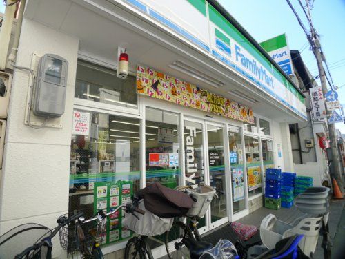 ファミリーマート 志村三丁目駅前店の画像