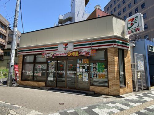 セブンイレブン 板橋区役所駅東店の画像