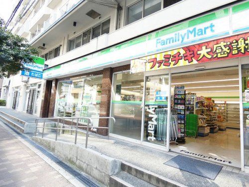 ファミリーマート 南堀江一丁目店の画像