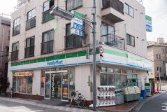 ファミリーマート 新三河島駅前店の画像