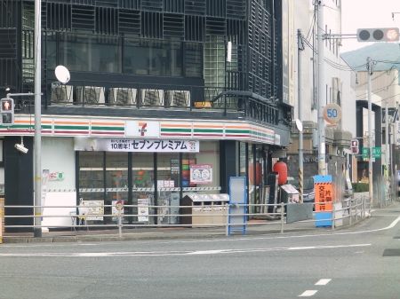 セブンイレブン　新山口駅前店の画像