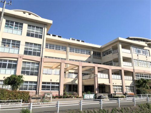 宝塚市立宝塚第一小学校の画像