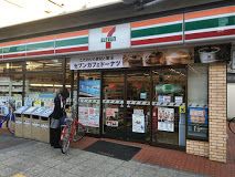 セブンイレブン 川口幸町店の画像