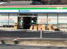 ファミリーマート 寄居桜沢店の画像