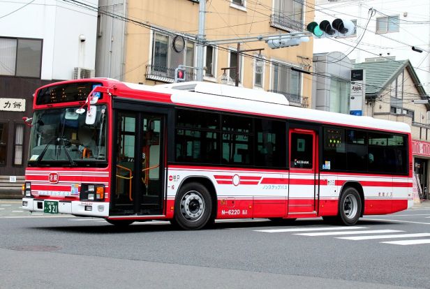 京阪バスのりば　日野誕生院の画像