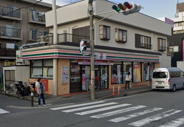 セブンイレブン 市川本塩店の画像