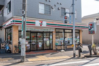 セブンイレブン 北小岩店の画像