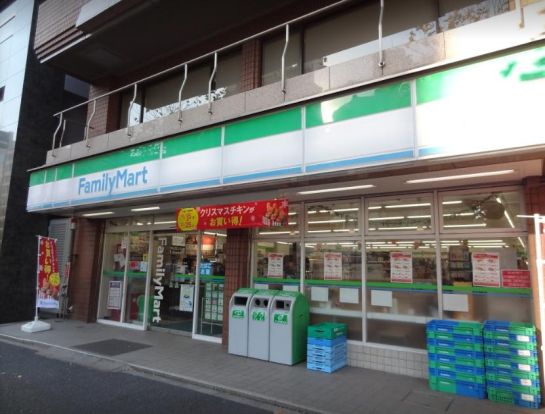 ファミリーマート 東神田二丁目店の画像