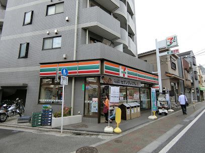 セブンイレブン 板橋3丁目店の画像