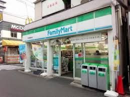 ファミリーマート 牛田関屋駅前店の画像
