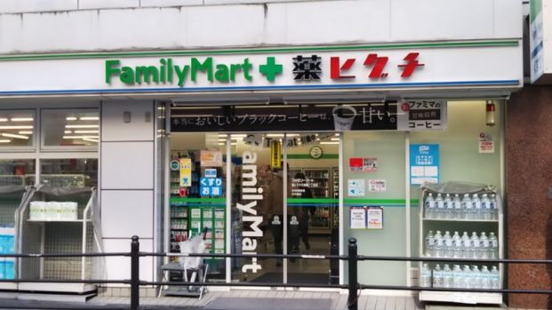 ファミリーマート 薬ヒグチ天神橋二丁目店の画像