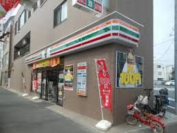 セブンイレブン 世田谷桜小前店の画像