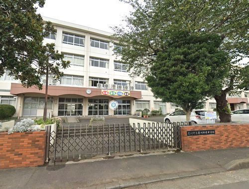 愛川町立愛川中原中学校の画像