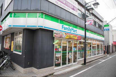 ファミリーマート 東長崎駅南店の画像