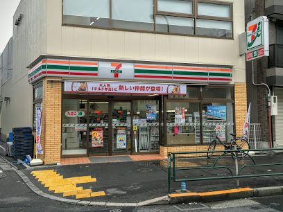 セブンイレブン 北新宿1丁目大久保通り店の画像