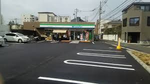 ファミリーマート 世田谷弦巻五丁目店の画像