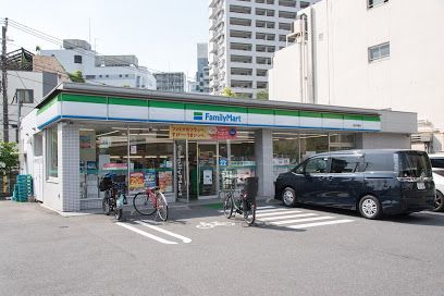 ファミリーマート 品川平塚店の画像