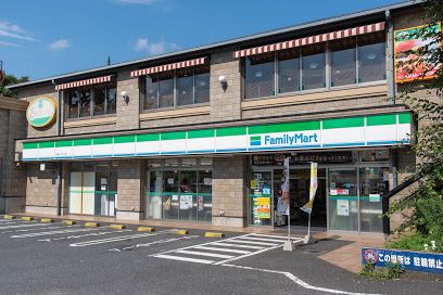 ファミリーマート 大泉インター店の画像