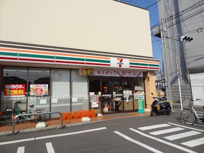 セブンイレブン 品川戸越5丁目店の画像