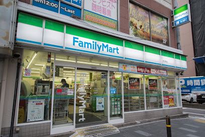 ファミリーマート 赤羽南店の画像