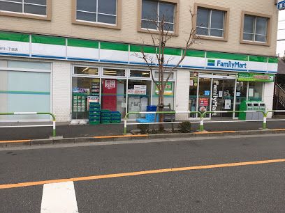 ファミリーマート 滝野川一丁目店の画像