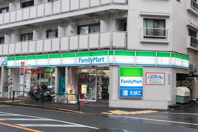 ファミリーマート 新中野店の画像