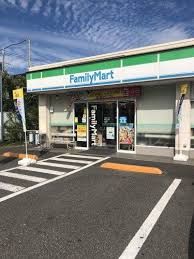 ファミリーマート 鹿骨五丁目店の画像