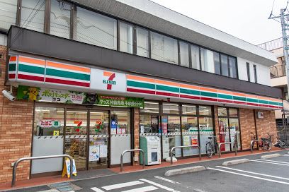 セブンイレブン 本木店の画像