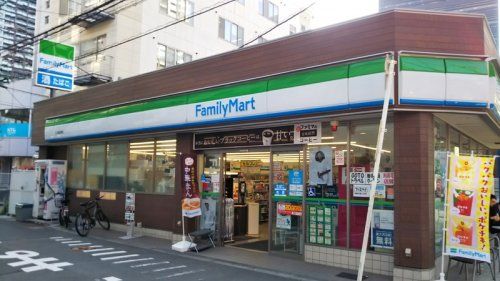 ファミリーマート K2梅田東店の画像