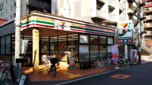 セブンイレブン 大阪鶴野東店の画像