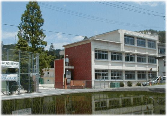 広島市立阿戸中学校の画像