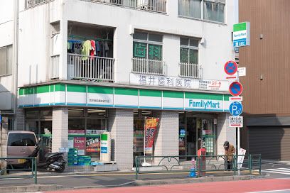 ファミリーマート 西早稲田諏訪通り店の画像