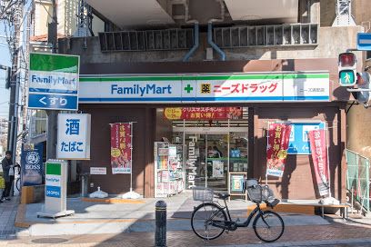 ファミリーマート ニーズ浦安店の画像