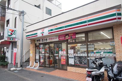 セブンイレブン 世田谷駒澤大学南店の画像