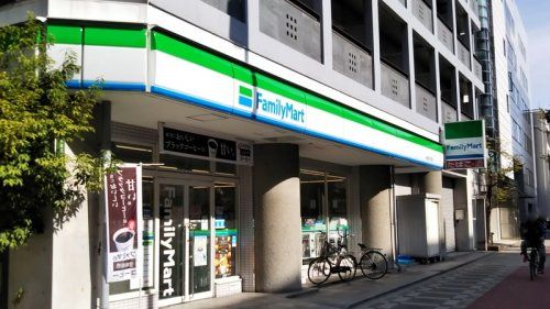 ファミリーマート 本庄西三丁目店の画像