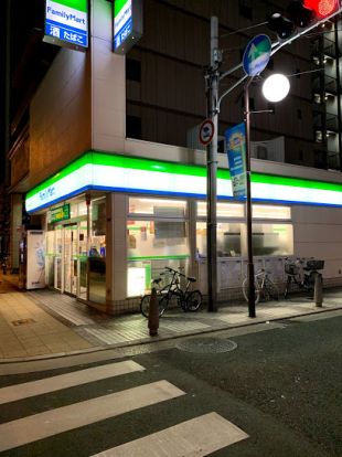 ファミリーマート東心斎橋1丁目店の画像