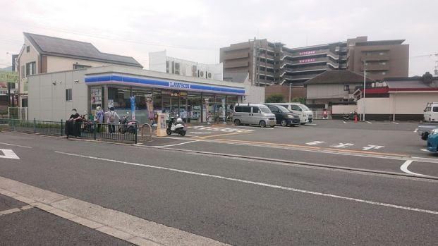 ローソン 交野私部西店の画像