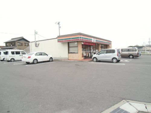 セブンイレブン 東海市富貴ノ台店の画像