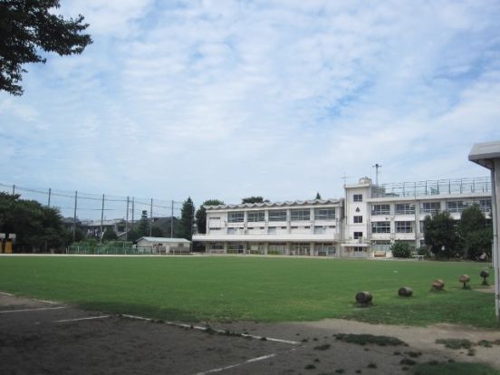 練馬区立 中村小学校の画像