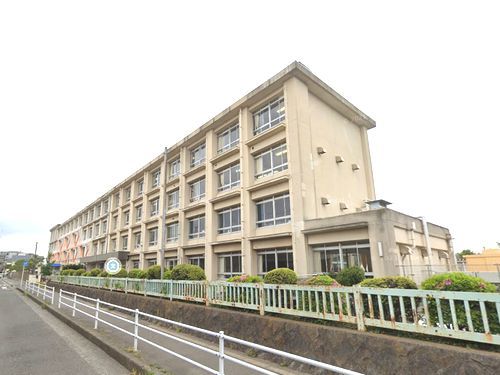 藤沢市立羽鳥小学校の画像