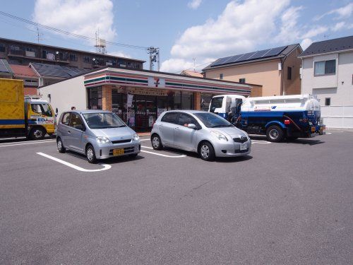 セブンイレブン 広島海田つくも町店の画像