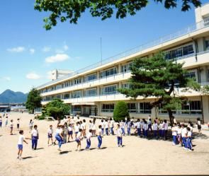 見前小学校の画像